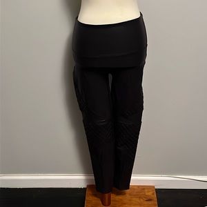 SPANX — DETAILED LEGGING